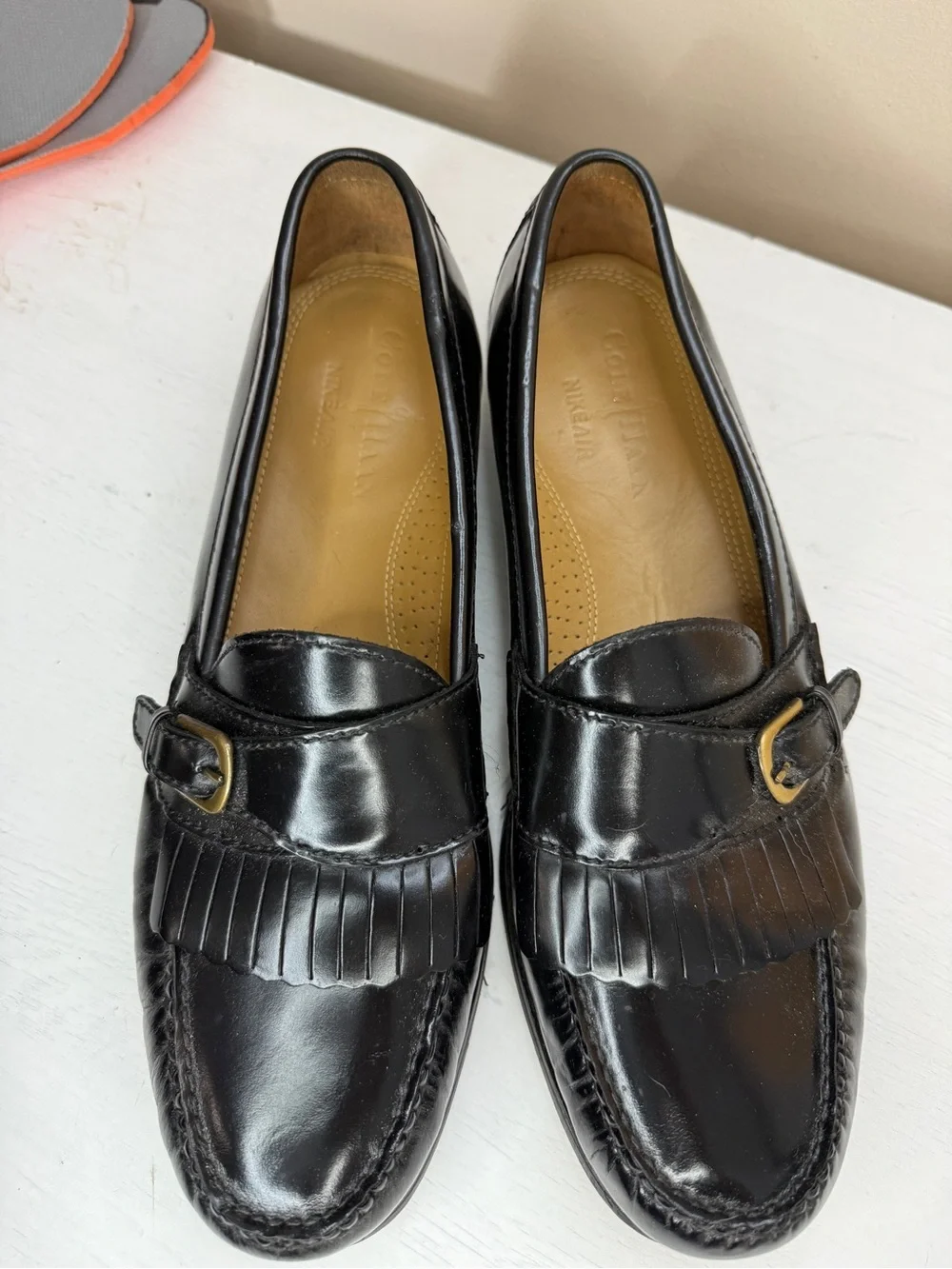 Cole Haan Black Leather Loafer with Fringe and Buckle Men's 11.5D